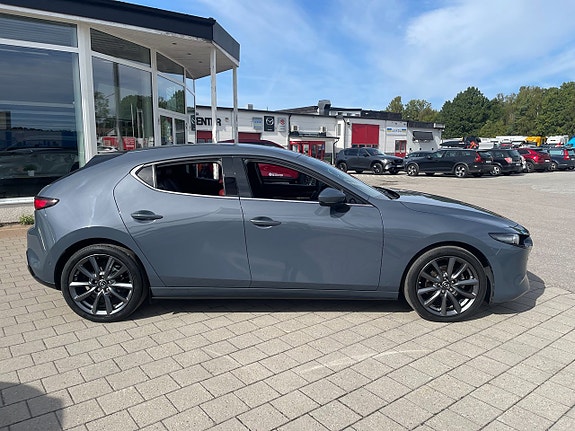 Mazda 3 4 of 24