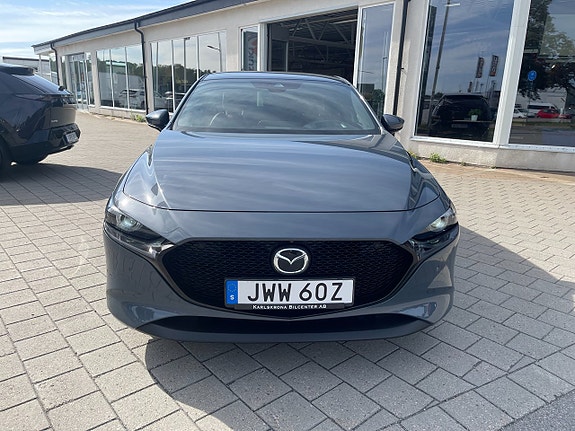 Mazda 3 2 of 24