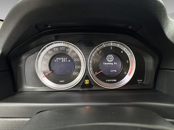 Volvo XC70 15 of 18