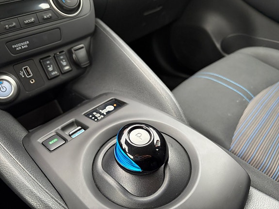 Nissan Leaf 17 of 17