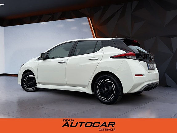 Nissan Leaf 5 of 17