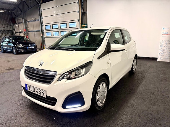 Peugeot 108 2 of 15