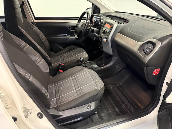 Peugeot 108 14 of 15