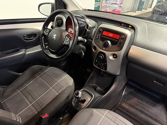 Peugeot 108 13 of 15