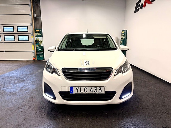 Peugeot 108 6 of 15