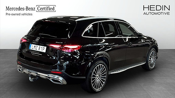 Mercedes-Benz GLC300 e 2 of 19