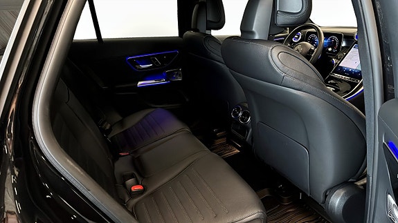 Mercedes-Benz GLC300 e 5 of 19