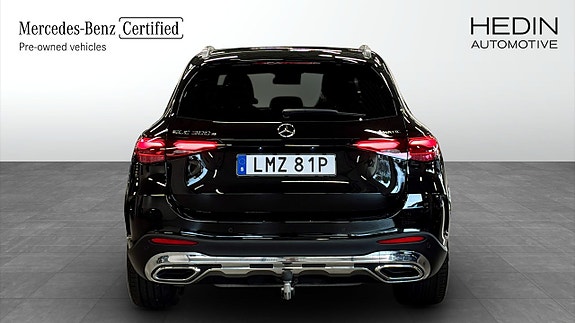 Mercedes-Benz GLC300 e 7 of 19