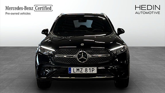 Mercedes-Benz GLC300 e 8 of 19