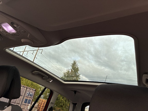 Citroen Grand C4 Picasso 20 of 22
