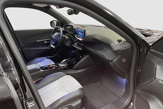 Peugeot e-2008 6 of 11