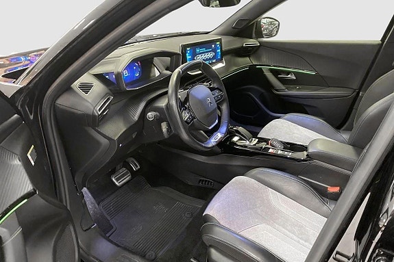 Peugeot e-2008 7 of 11