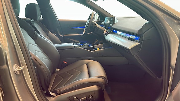 BMW 530e 3 of 9