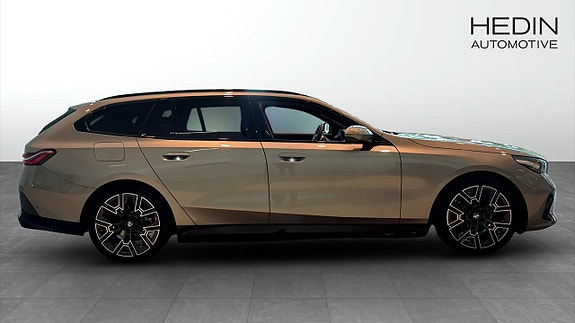 BMW 530e 6 of 9
