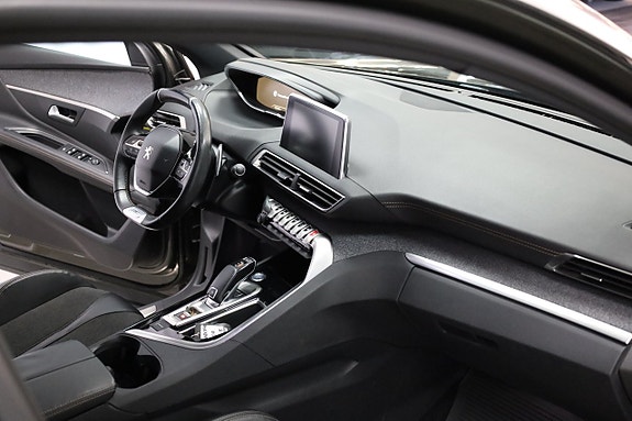 Peugeot 3008 17 of 23