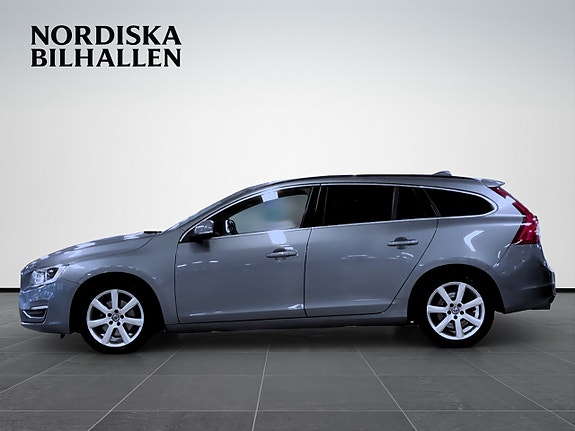 Volvo V60 4 of 15