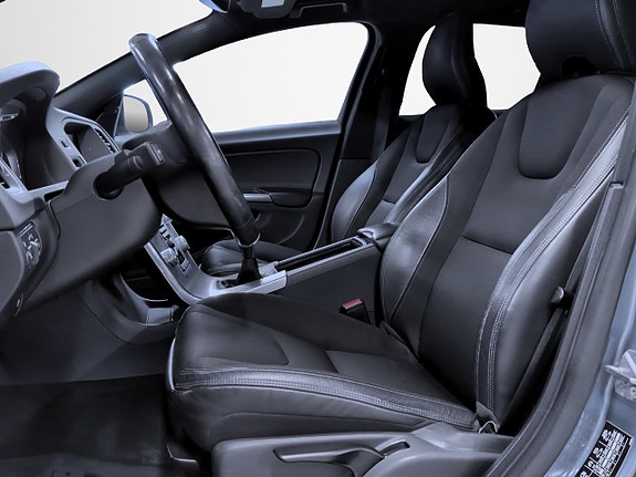 Volvo V60 6 of 15