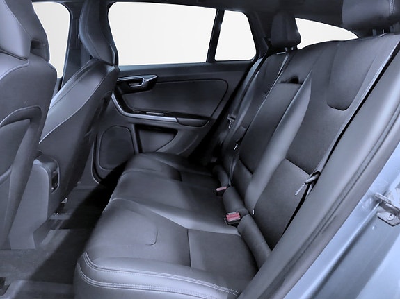 Volvo V60 13 of 15