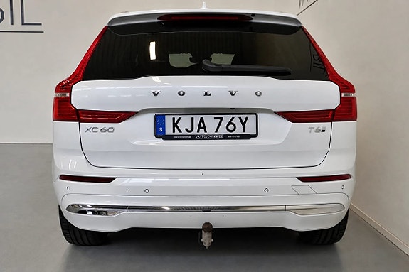 Volvo XC60 9 of 20
