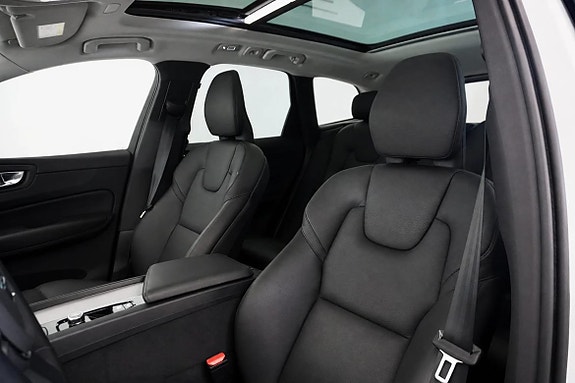 Volvo XC60 12 of 20