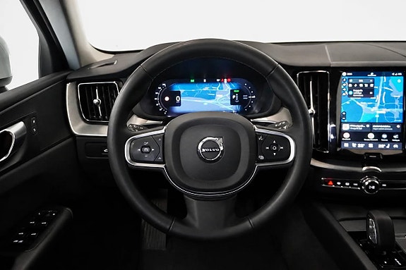 Volvo XC60 14 of 20