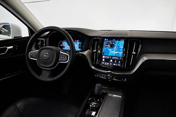 Volvo XC60 16 of 20