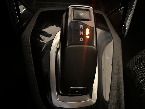 Peugeot 2008 11 of 17