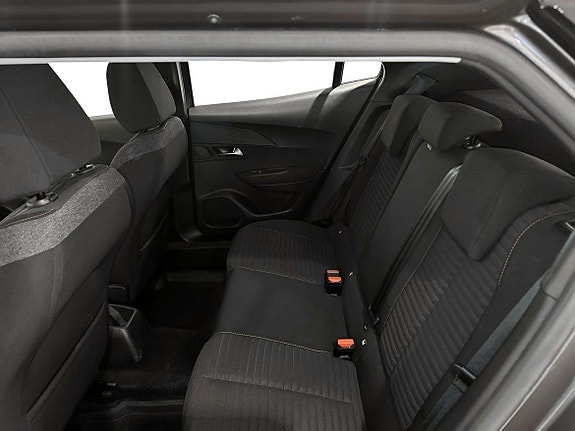 Peugeot 2008 7 of 17