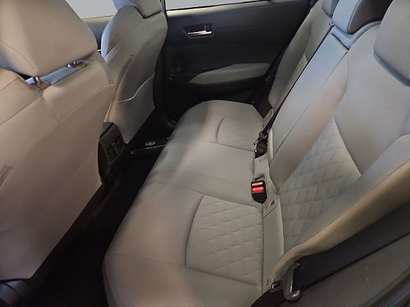 Toyota Corolla Cross 9 of 14