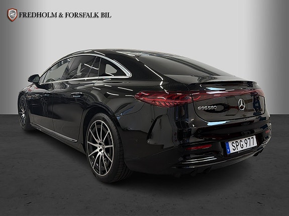 Mercedes-Benz EQS580 3 of 30