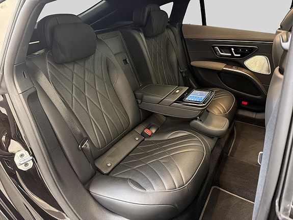 Mercedes-Benz EQS580 22 of 30