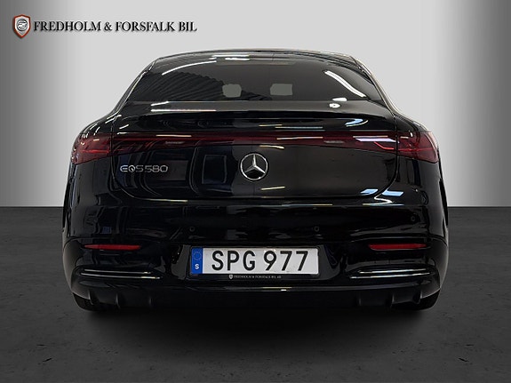 Mercedes-Benz EQS580 4 of 30