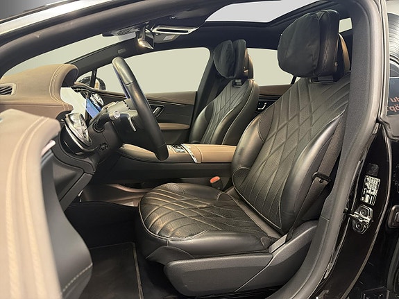 Mercedes-Benz EQS580 9 of 30