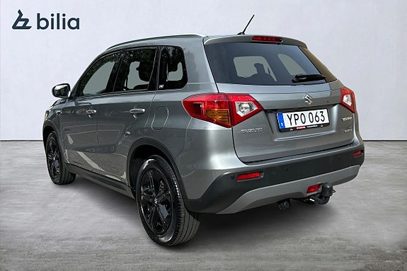 Suzuki Vitara 2 of 21