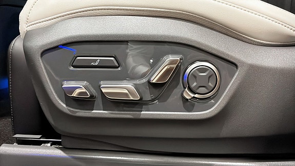 Kia EV9 14 of 19