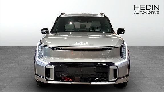 Kia EV9 8 of 19