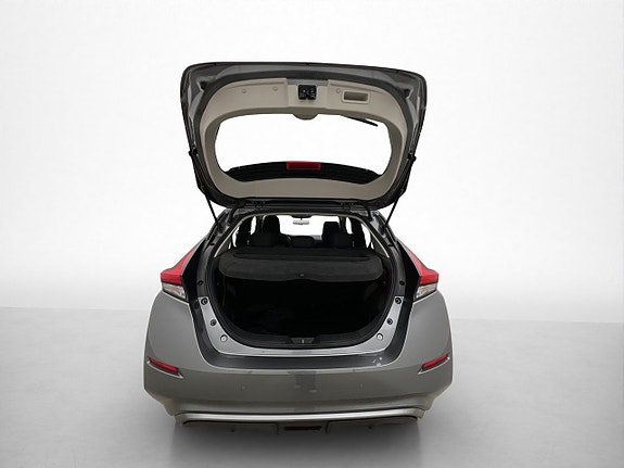 Nissan Leaf 9 of 30