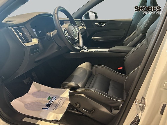 Volvo XC60 9 of 28