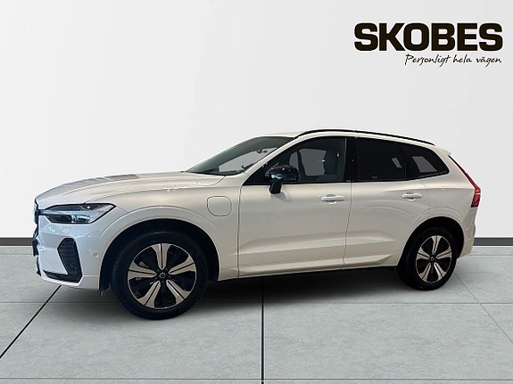 Volvo XC60 3 of 28