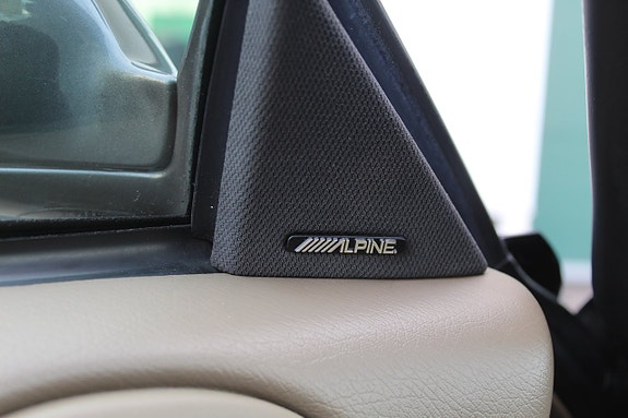 Jaguar XKR 9 of 14