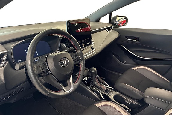 Toyota Corolla 9 of 12