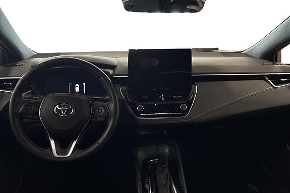 Toyota Corolla 7 of 12