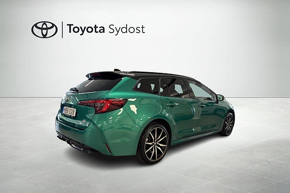 Toyota Corolla 3 of 12