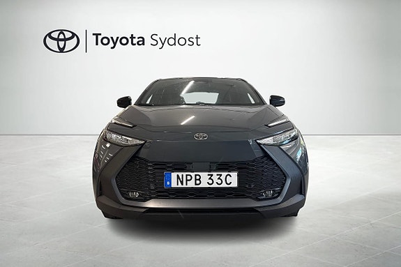 Toyota C-HR 5 of 11