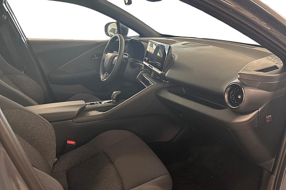 Toyota C-HR 6 of 11