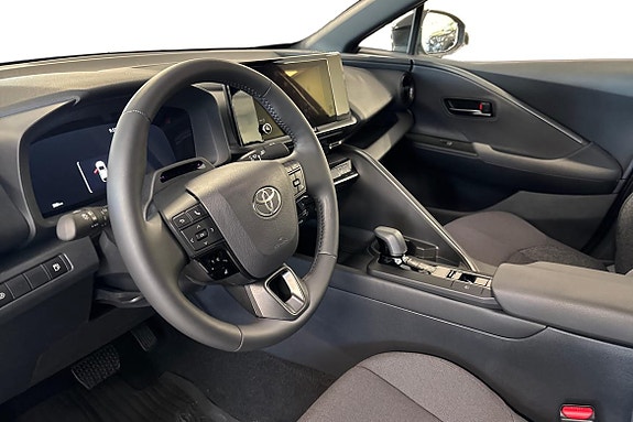 Toyota C-HR 8 of 11