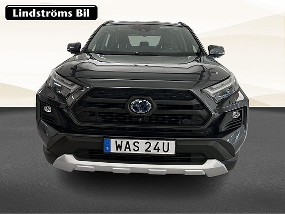 Toyota RAV4 9 of 19