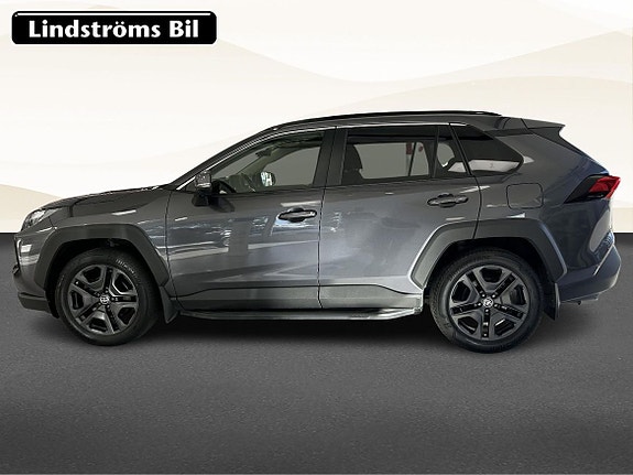 Toyota RAV4 6 of 19