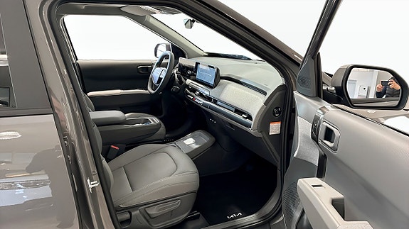 Kia EV3 3 of 13