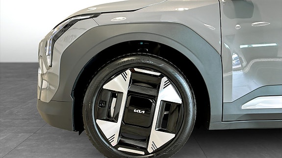 Kia EV3 9 of 13